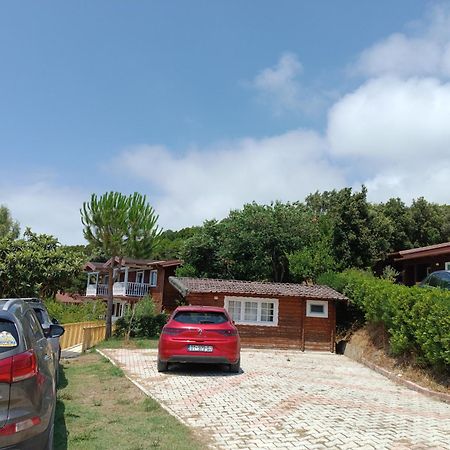 Plazhi Gjeneralit - Small Cabins - Bungalows - Apartaments - Villas - Suite Kavaje Extérieur photo