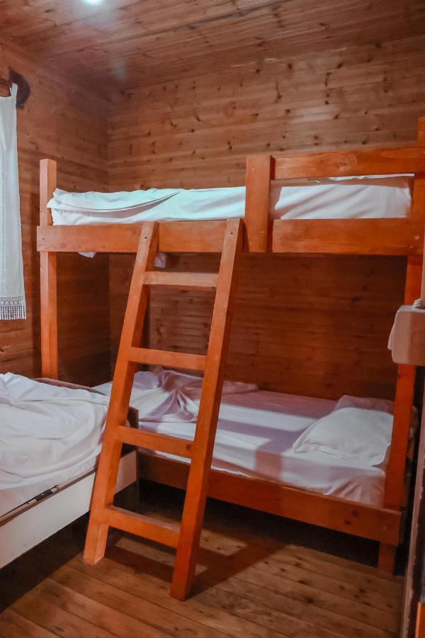 Plazhi Gjeneralit - Small Cabins - Bungalows - Apartaments - Villas - Suite Kavaje Extérieur photo